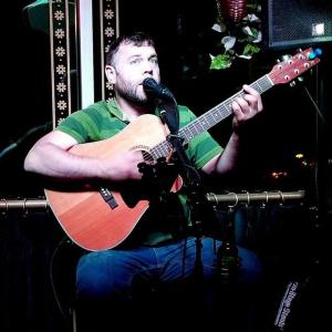 Live Music by Chris Knoop