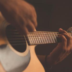 Live Music with Frank Lars